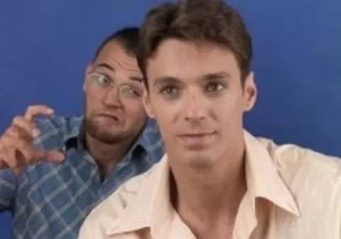 Oreste continuă seria dezvăluirilor șocante despre Mircea Badea. “Au fost turnaţi la Securitate de el, sub pseudonimul Vrăbiuţa”