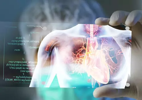 Prima operație pe inimă cu hologramă din România va fi transmisă online