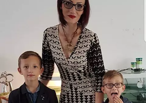 Povestea incredibilă a unei românce stabilită în Franța. A copilărit într-o secție de oncologie, iar la maturitate a reușit să învingă cancerul