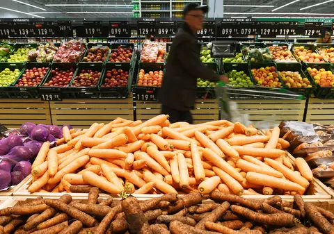 România, trai pe consum. Țara noastră a importat cu 13,4 miliarde de euro mai mult decât a exportat în primele 11 luni din 2018