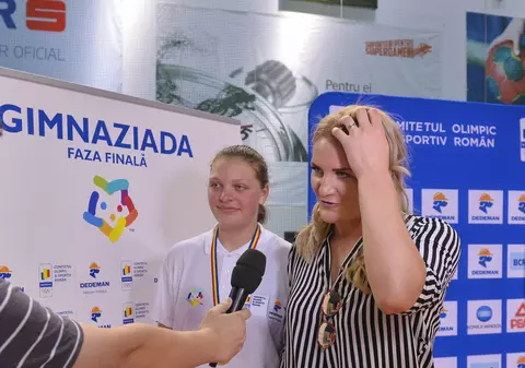 Sora Crinei Pintea, pivotului naționalei, joacă handbal la Colegiul Energetic Râmnicu Vâlcea