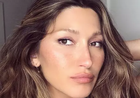 GALERIE FOTO/ Cum arată Silvana Lovin, soția româncă a fostului tenismen Mark Philippoussis. Fotomodel și actriță, se pregătește să nască a doua oară