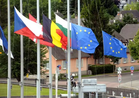 Acord UE pe tema centrelor pentru refugiați, după 33 de ore de negocieri