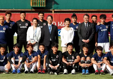 Prinţesa Takamado a Japoniei a mers în cantonament ”Samurailor albaştri” de la Campionatul Mondial de fotbal Rusia 2018