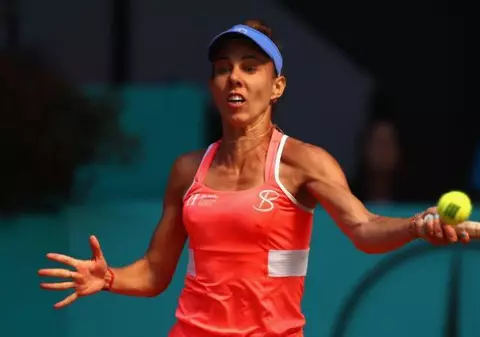 Mihaela Buzărnescu bate tot ce prinde, la Nottingham. Victorie și la dublu: le-a eliminat pe favoritele 1