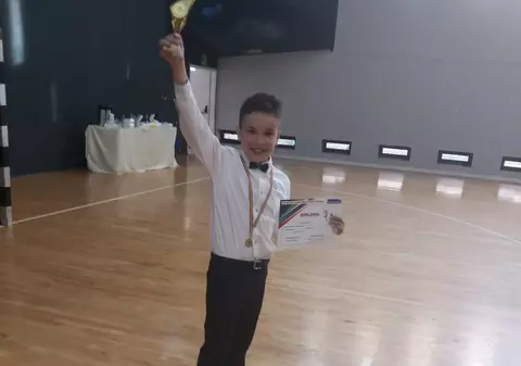 Remus Grigorescu, dansatorul de 11 ani care trebuie operat la inimă. Strigătul unei mame: ”Ajutați-mă să-mi salvez copilul!”