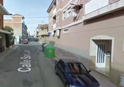 Un vecin a salvat viața unui copil de trei ani care a căzut de la un balcon prinzându-l în aer