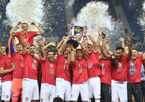 CSU Craiova - CFR Cluj 0-1, în Supercupa României. Primul trofeu pentru Edi Iordănescu: ”Nu e un tsunami aici”. Toate reacțiile