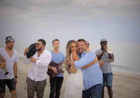 Horia Brenciu lansează piesa "Poftă de băut". Clipul a fost filmat la Vadu