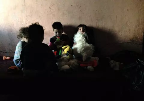 OAMENII INVIZIBILI. Îi vedem pe stradă, dar lipsesc din sistem. ”Le este frică de ceilalți”