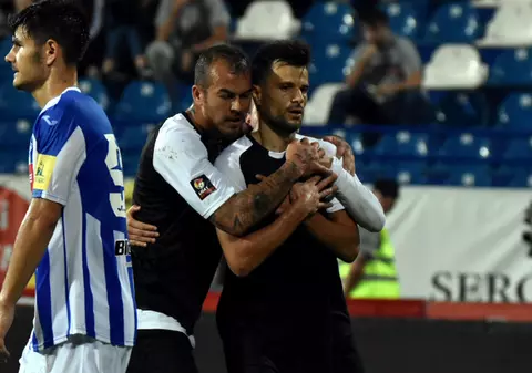 Denis Alibec a ”comis-o” după primul meci jucat la Astra: a dansat în ploaie la ora 3.00 noaptea!