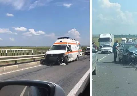 Ambulanță cu pacienți, implicată într-un accident în Remetea Mare, județul Timiș. Cinci persoane au fost rănite