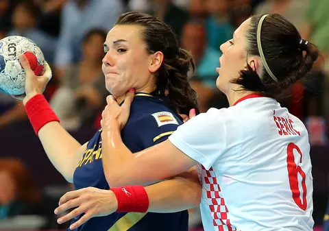 SCM Craiova a transferat-o pe croata Andrea Seric. Pivotul va juca doi ani la câștigătoarea EHF Cup