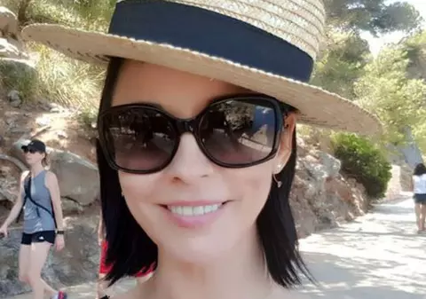 FOTO | Andreea Marin, vacanță de lux în străinătate. Uite cum se relaxează "Zâna"