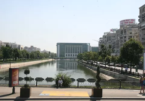 Primăria Capitalei va da peste 1.500.000 de lei pentru organizarea unor evenimente de “Zilele Bucureștiului” pe malul Dâmboviței