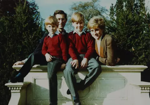 Ce promisiune i-a făcut prințul William mamei sale după divorțul de Charles: „Când voi fi rege, ți-l voi da înapoi”