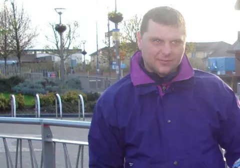 Cine este Gabriel Duleanţu, minerul mort în subteran la Lupeni. Era căsătorit și avea un copil minor