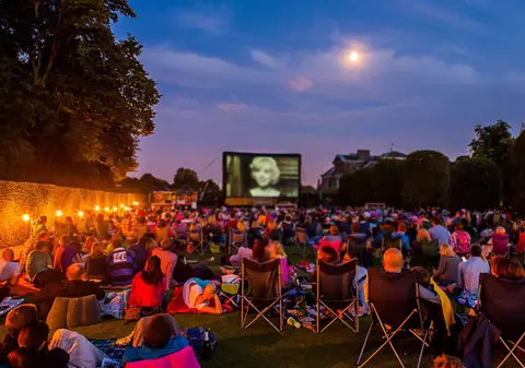 Timișorenii, invitați la șase seri de filme gratis în aer liber