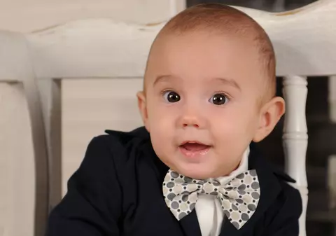 (P) Ghid pentru alegerea unui costum botez potrivit – sfaturi de la experții Couture Bebe