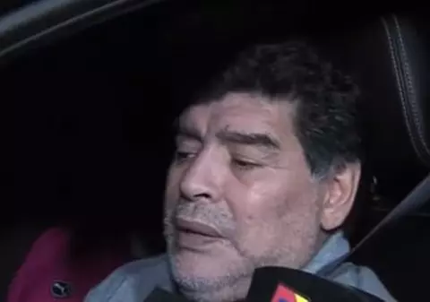 VIDEO | Diego Maradona a fost surprins beat criță la volan. Nu a putut să lege două cuvinte