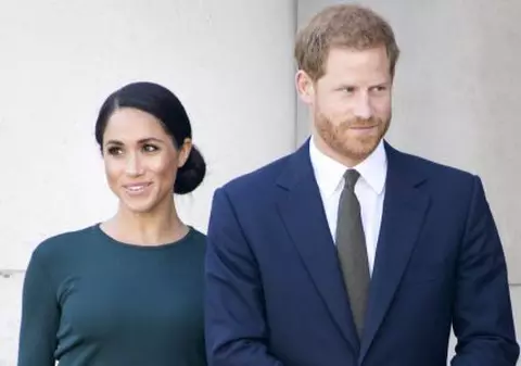 FOTO | Meghan Markle, primul turneu regal alături de prințul Harry. A purtat cinci ținute pe parcursul a 24 de ore
