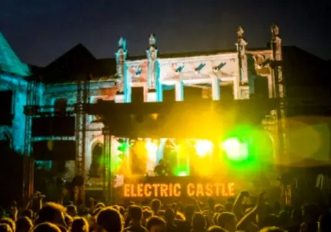 Programul Electric Castle 2018 pe zile. Jessie J este cap de afiș. O trupă și-a anulat concertul