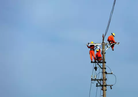 Zone din Bucureşti, judeţele Ilfov şi Giurgiu rămân joi, temporar, fără energie electrică