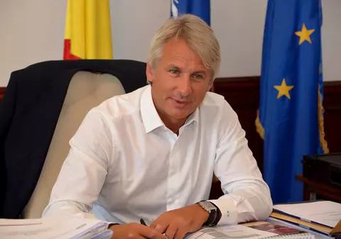 Teodorovici vrea să elimine măsura de poprire a conturilor