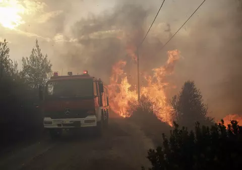 A fost identificat un suspect în cazul incendiilor devastatoare din Grecia