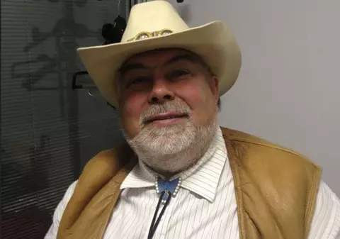 Detalii neștiute din viața lui Ilie Micolov. A fost economist, jucător de hochei și nu mai avea buletin