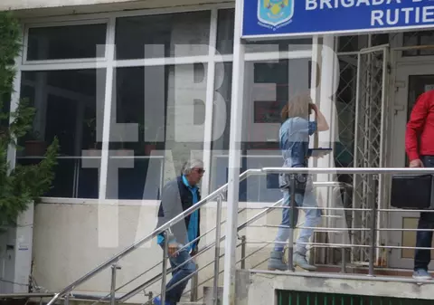 Ilie Năstase, vizită la Brigada de Poliţie Rutieră: „A venit să aducă un act la dosarul în care e acuzat că a condus băut”