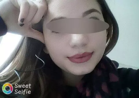 Fata de 15 ani din Suceava s-a sinucis pentru că a fost şantajată. Ce a declarat sora acesteia (VIDEO)