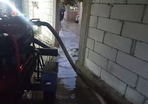 Viiturile au „măturat” zeci de milioane de lei în judeţul Prahova. Drumuri, culturi agricole şi case afectate de furia naturii