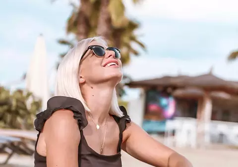 Jojo a ajuns pe mâna medicilor. "Mi-am operat și hernia și ovarul"