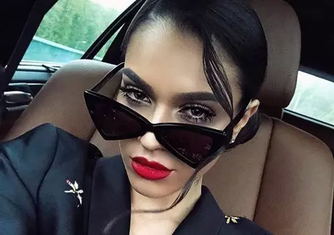 VIDEO/ Fiica lui Adrian Minune, în balans între design și muzică. „Am ales domeniul în care să pot să dau tot”