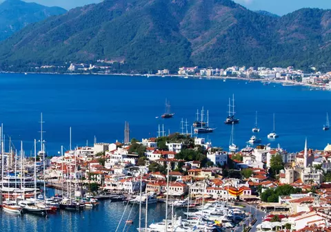 (P) Marmaris, orașul vibrant de pe coasta turcească a Egeei