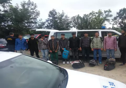 Zece migranți din Pakistan și India, prinși în timp ce încercau să intre ilegal în România din Ucraina