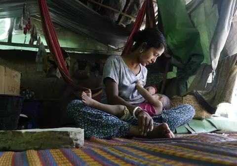 Drama unei etnice din Myanmar: A fost violată de soldați și a rămas gravidă, după ce aceștia i-au ucis fiul