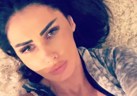 Oana Zăvoranu tună și fulgeră. "Numai imaginea unui boșorog pe piept mi-ar provoca atac de cord"