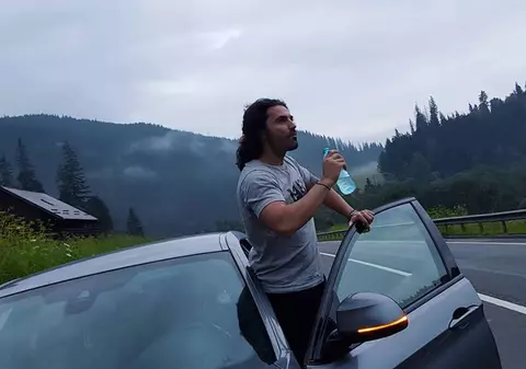 Pepe și familia lui a mers la Mănăstirea Putna. “Din când în când trebuie să ne mai şi oprim”