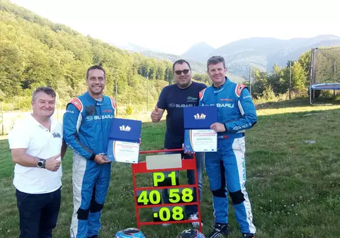 Record mondial stabilit pe Transfăgărășan. Triplul campion de raliuri al Angliei, Mark Higgins, a dat lovitura / GALERIE FOTO