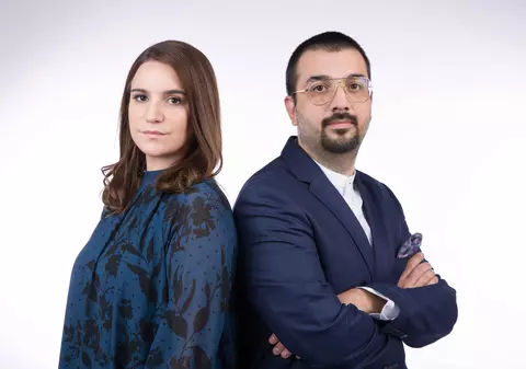 Doi tineri antreprenori te învață cum sum să-ți faci un business profitabil