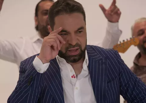 Florin Salam s-a lăsat iar de cântat. A început să returneze banii luați în avans pentru nunți