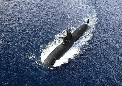 Spania a construit un submarin gigantic care nu poate intra în port din cauza dimensiunii