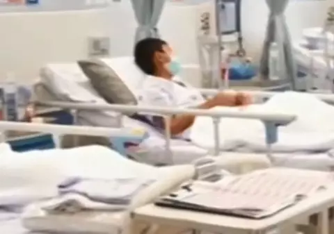 VIDEO | Cum arată acum copiii salvați din peștera din Thailanda. Părinții au început să plângă în spital