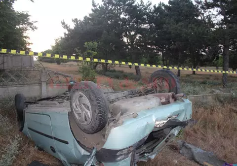 Un adolescent băut și fără permis a provocat un accident grav în Craiova. O tânără a murit și alte trei persoane au fost rănite