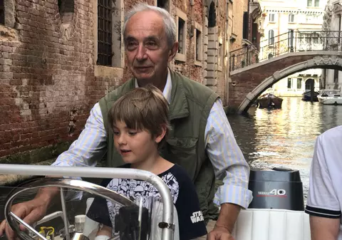 Carol Ferdinand a fost operat de urgență în Veneția, după ce a suferit un accident în vacanță. "Totul s-a petrecut extrem de rapid"