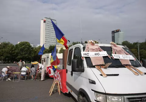 Ce spun primii manifestanți din Piața Victoriei, cu o zi înaintea mitingului diasporei. "Vreau binele ţării noastre"