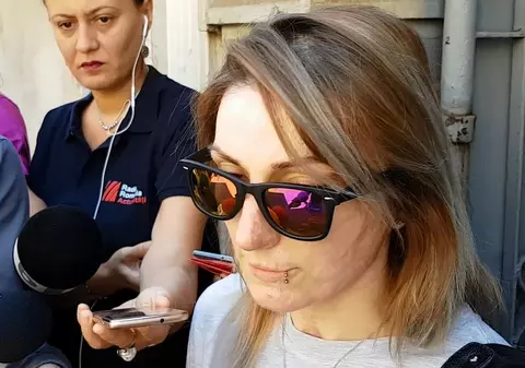 VIDEO / Adina Apostol, victimă la Colectiv, victimă și în Piața Victoriei: "Câteva părţi ale grefelor recent puse s-au înroşit"