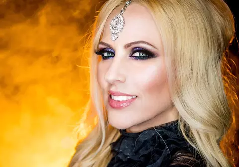 Anca Neacșu are buletin turcesc și vorbește foarte bine limba soțului său. "Am locuit în șapte orașe din Turcia"